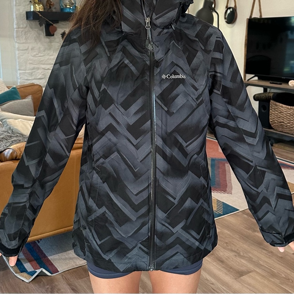 Columbia Black Ski & Snow Jacket